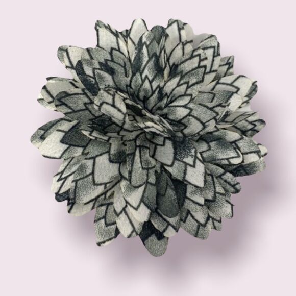 Black & White Abstract Print Flower Fabric Hair Clip - Picture 1 of 7